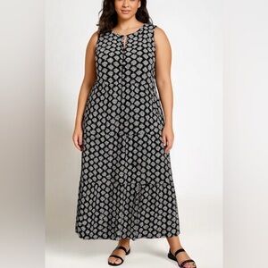 NWT!Anthology Elegant Black& White Sleeveless Maxi Dress Size 28 or 4X